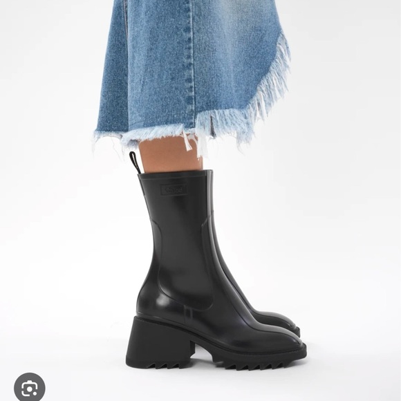 LIKE NEW! Chloe Betty black rubber platform rain boots size 39/9 - Picture 4 of 13